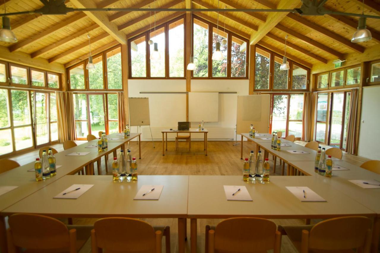 Labenbachhof Freizeit-Schulungs Und Tagungszentrum 루폴딩 외부 사진